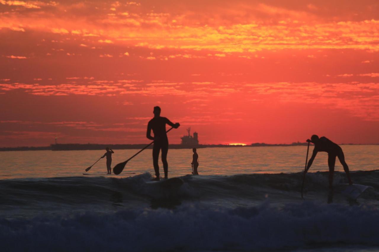 Sunset Beach Living Guesthouse Ciudad del Cabo Exterior foto